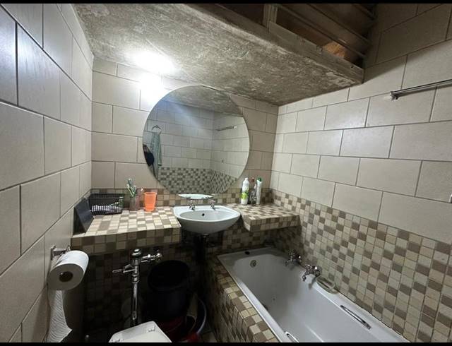 2 BEDROOM APARTMENT FOR SALE IN SUNNYSIDE